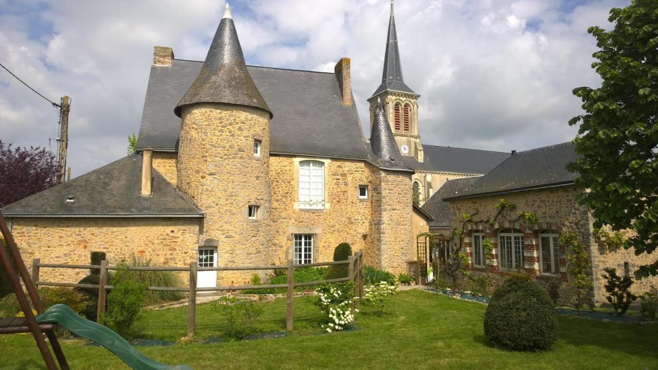Manoir De La Grand'Cour Bed & Breakfast Soulgé-sur-ouette Dış mekan fotoğraf