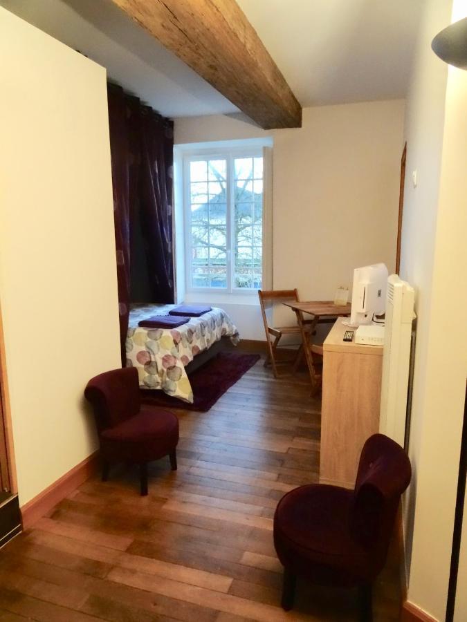 Manoir De La Grand'Cour Bed & Breakfast Soulgé-sur-ouette Dış mekan fotoğraf