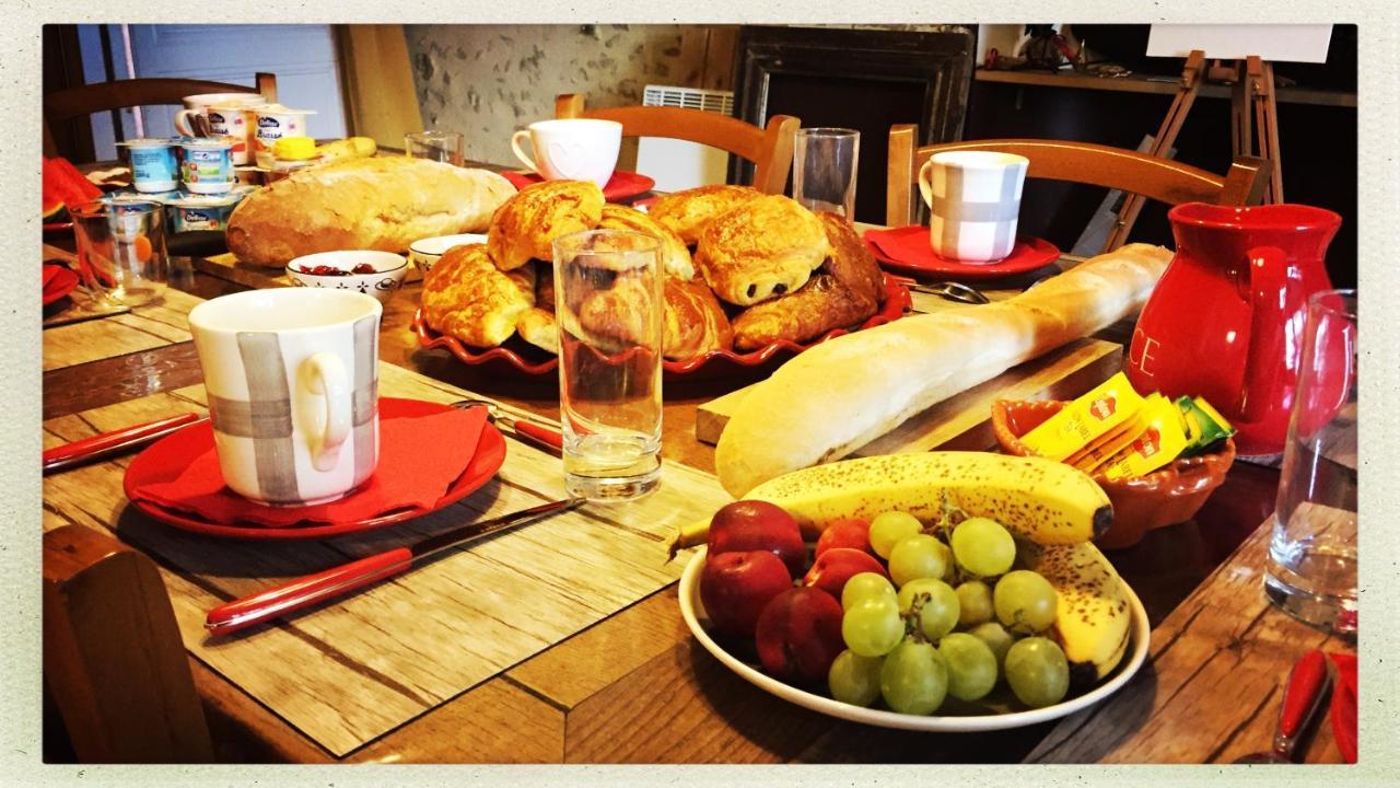 Manoir De La Grand'Cour Bed & Breakfast Soulgé-sur-ouette Dış mekan fotoğraf